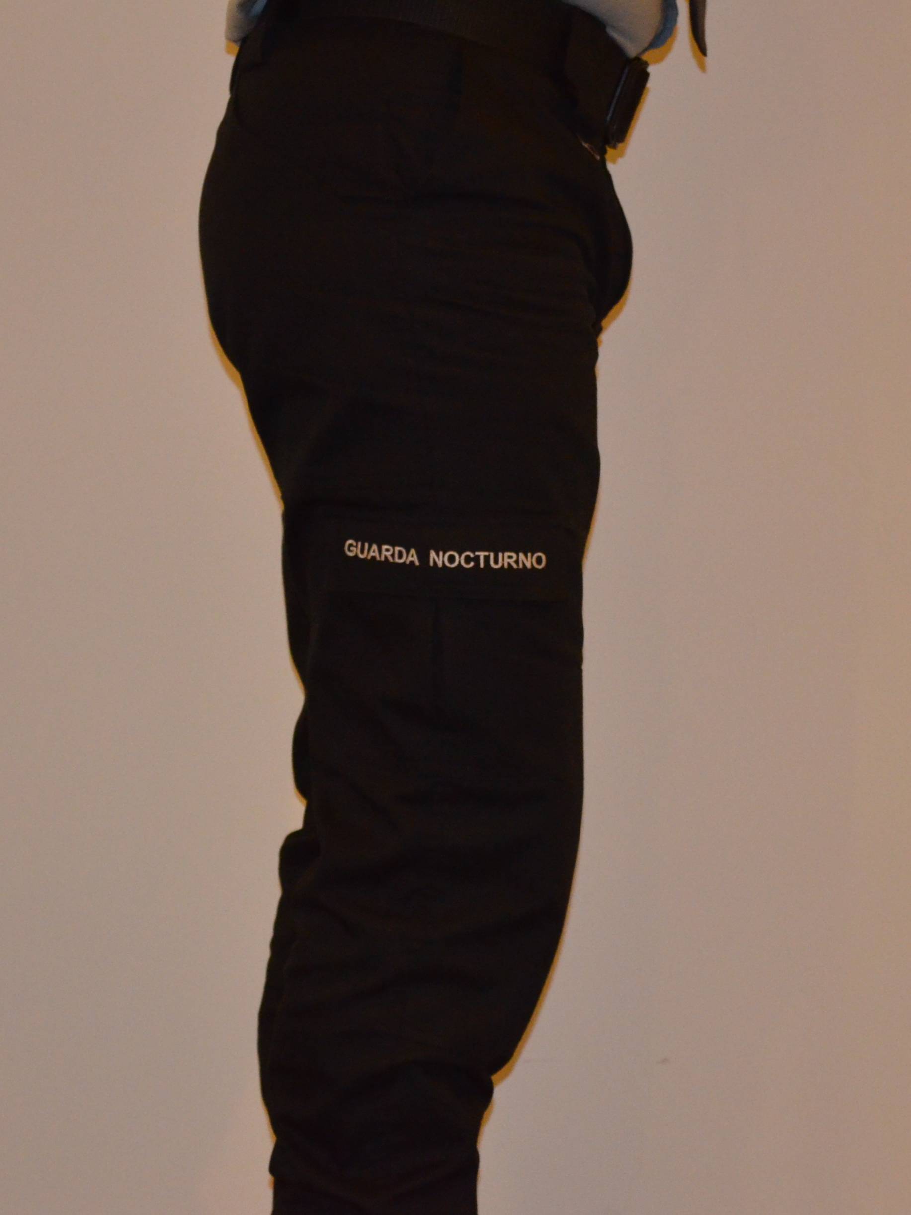 Calça preta desportiva F2